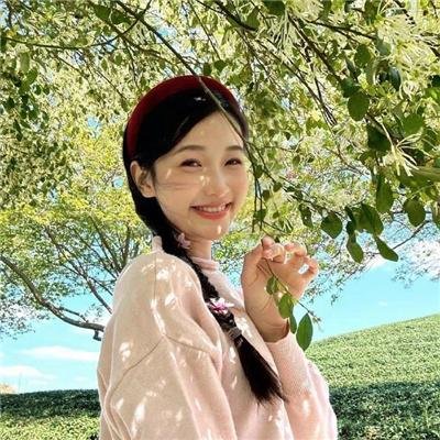 忧郁小女孩